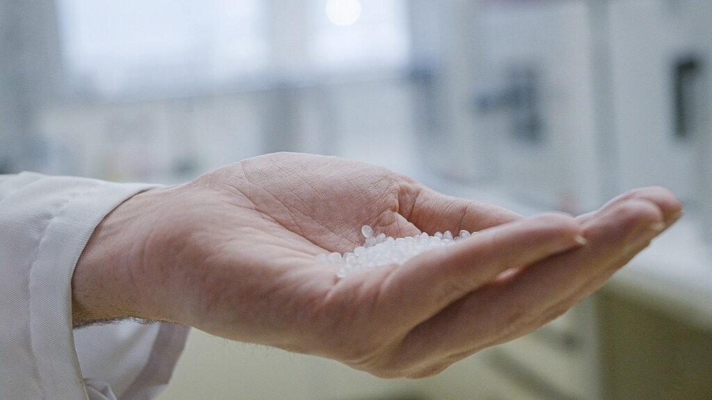 Hand with Polypropylene